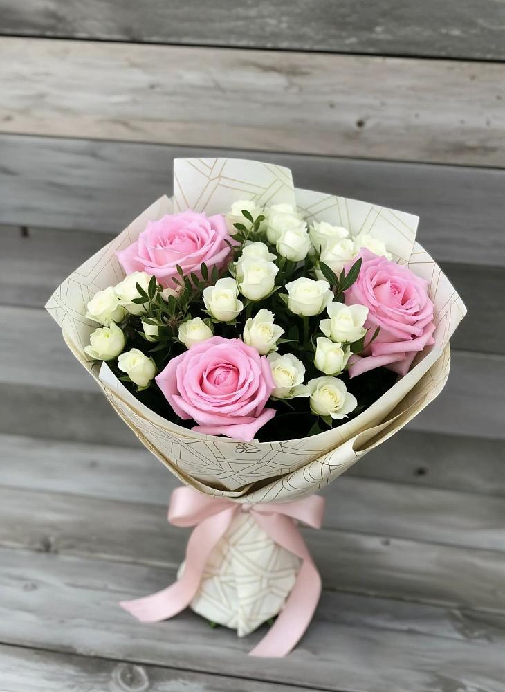 Букет цветов из: Розы в Летуново