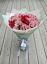 Букет цветов из:  Альстромерии #REPLACE_PRED# Летуново