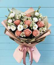 Букет цветов из:  Розы, Альстромерии и Лизиантусы в Летуново