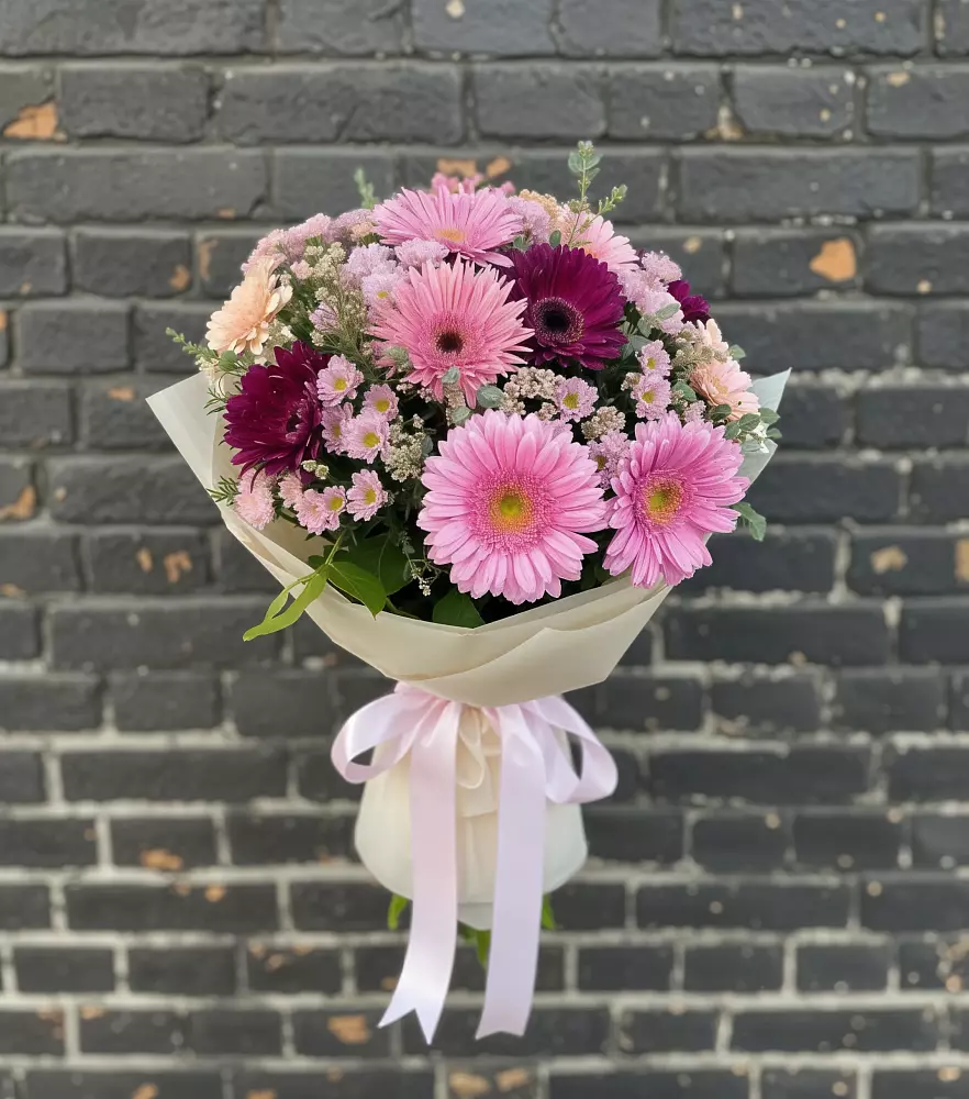 Букет цветов из: Герберы и Хризантемы в Летуново