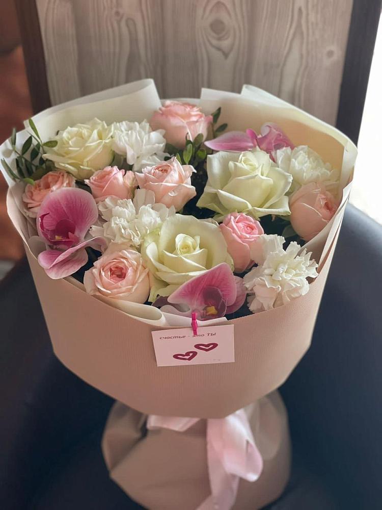 Букет цветов из: Орхидеи, Розы и Гвоздики в Летуново