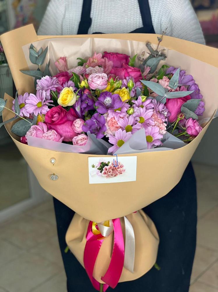 Букет цветов из: Хризантемы, Гвоздики и Альстромерии в Летуново