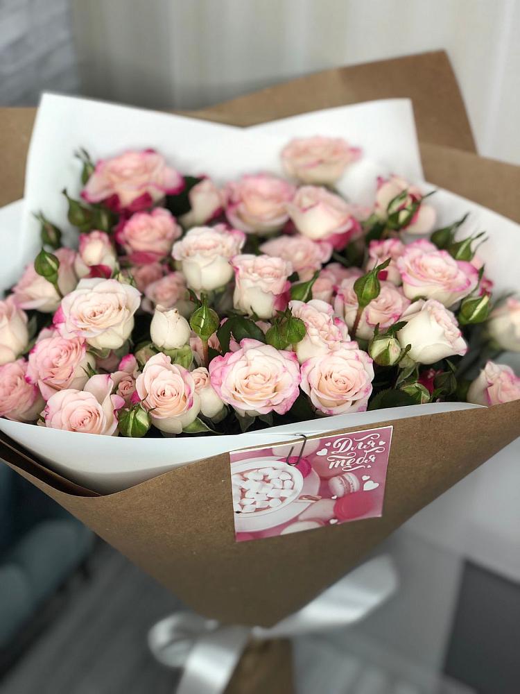 Букет цветов из: Розы в Летуново