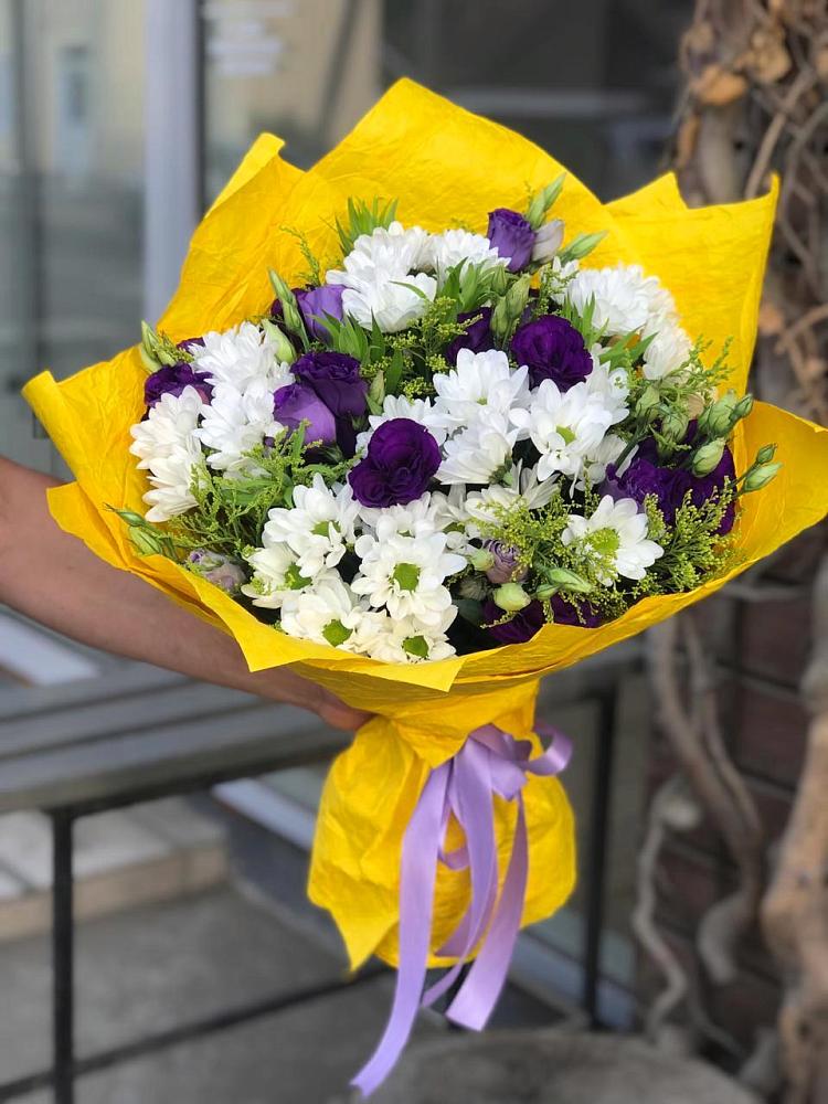 Букет цветов из: Ирисы, Хризантемы и Ромашки в Летуново