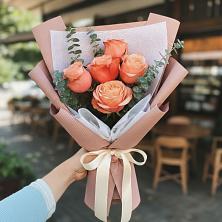 Букет цветов из:  Розы в Летуново