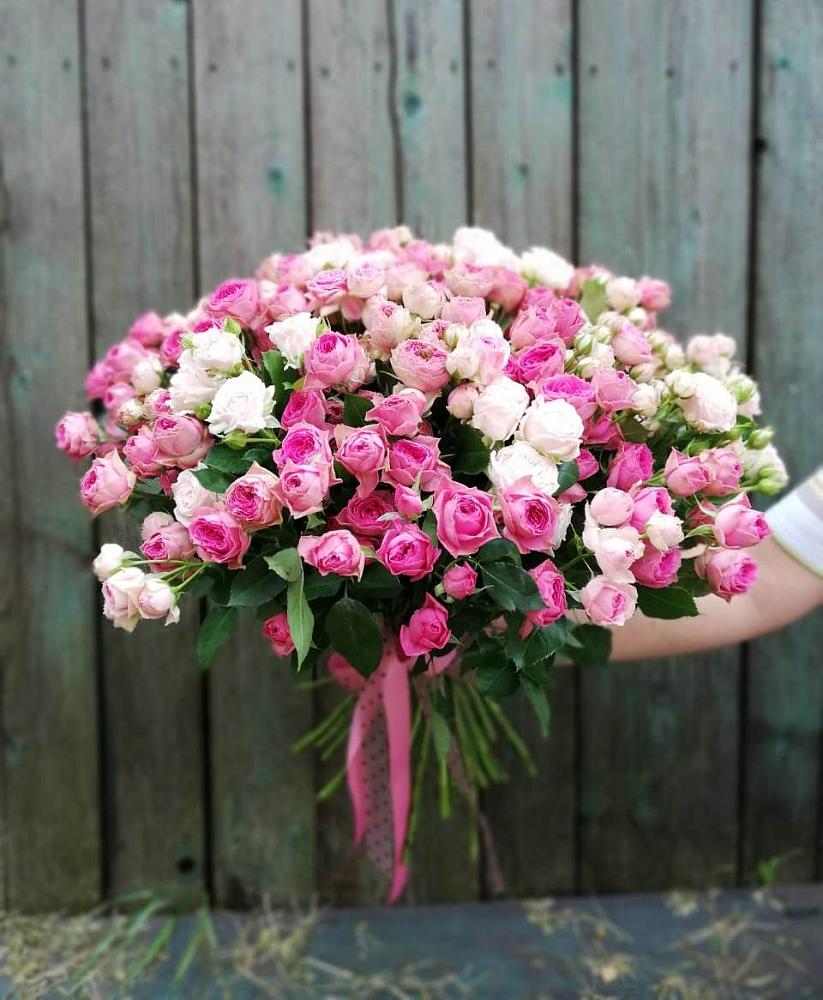 Букет Розовые кустовые розы Натали и Лав Лидия в Летуново