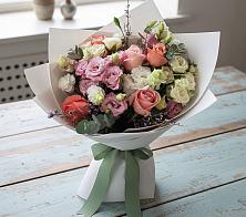 Букет цветов из:  Розы, Лизиантусы и Гвоздики в Летуново