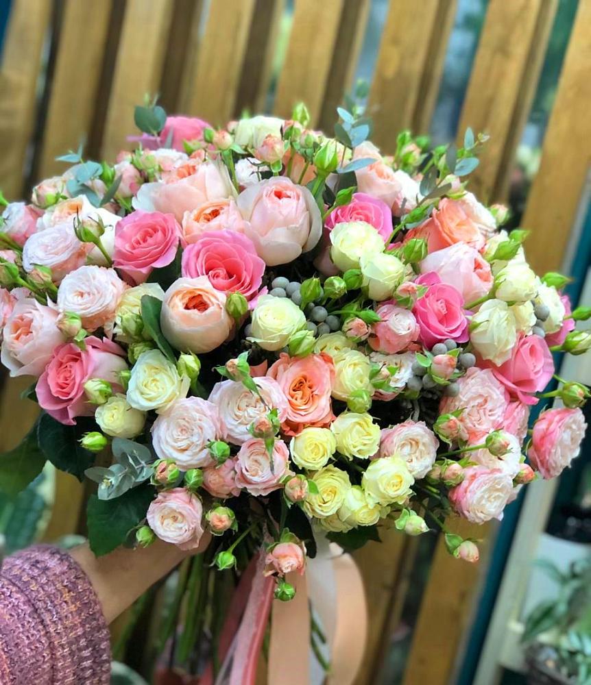 Букет цветов из: Розы в Летуново