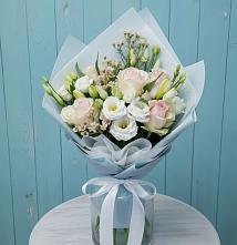 Букет цветов из:  Розы и Лизиантусы #REPLACE_PRED# Летуново