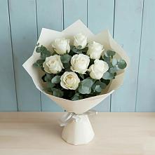 Букет Белые розы в Эвкалипте в Летуново
