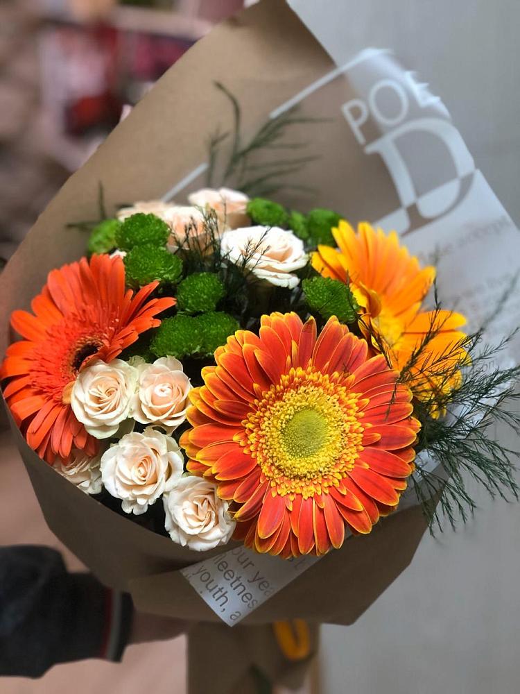 Букет цветов из: Герберы, Хризантемы и Розы в Летуново
