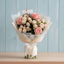 Букет цветов из:  Розы в Летуново