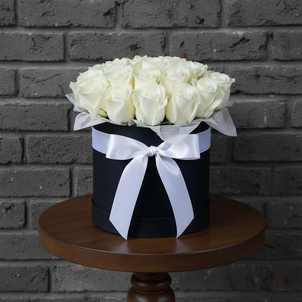 Цветочная композиция из Розы в шляпной коробке в Летуново