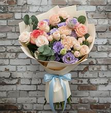 Букет цветов из:  Розы, Лизиантусы и Гвоздики в Летуново