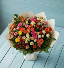 Букет Микс из разноцветных кустовых роз в Летуново