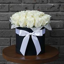 Цветочная композиция из Розы в шляпной коробке в Летуново